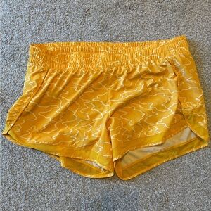 Athleta women’s mesh racer running shorts size XL